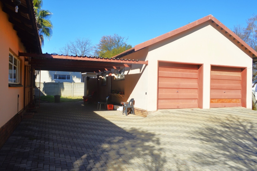 3 Bedroom Property for Sale in La Hoff North West
